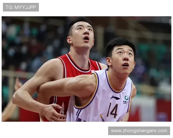 广州篮球队进攻战术解析与球员配合深度剖析 广州篮球队进攻战术解析与球员配合深度剖析